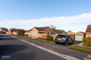 Garage/Parking- click for photo gallery